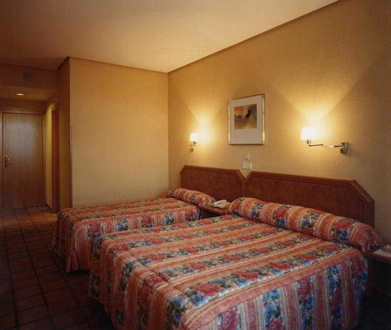 As Hoteles Altube Zuia Eksteriør billede